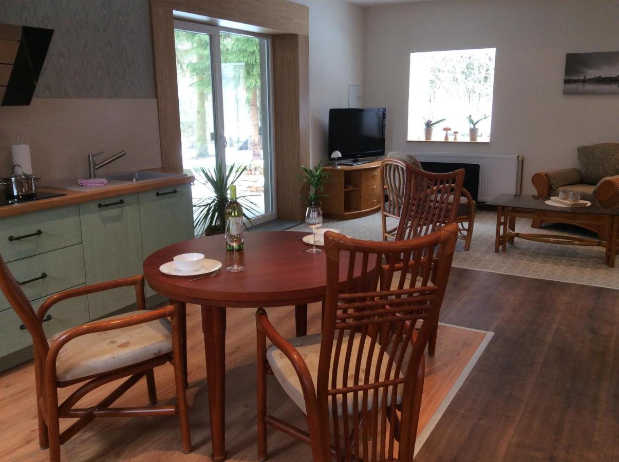 Ferienwohnung Direkt Am Potzlower See Екстериор снимка
